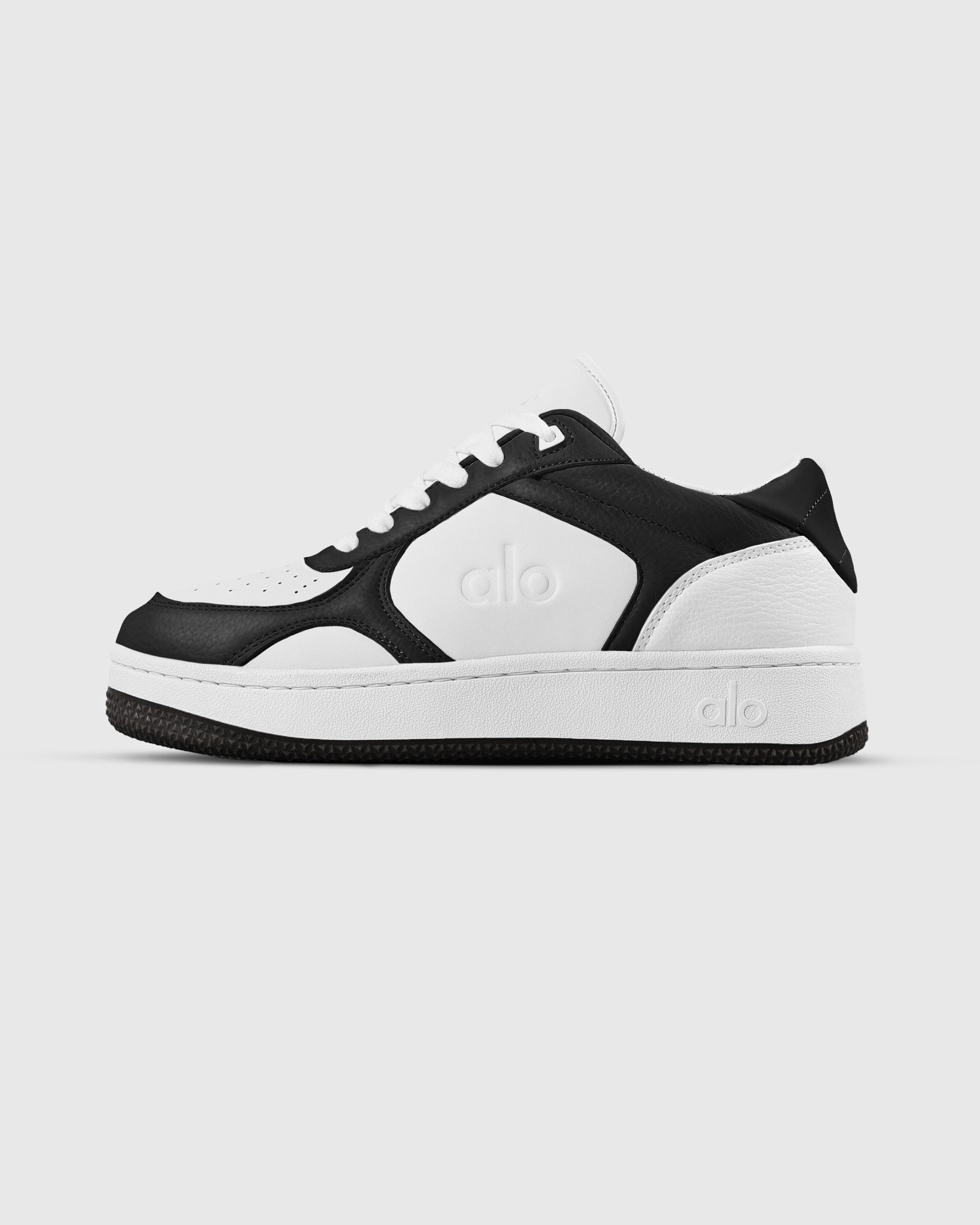 ALO RECOVERY MODE SNEAKER